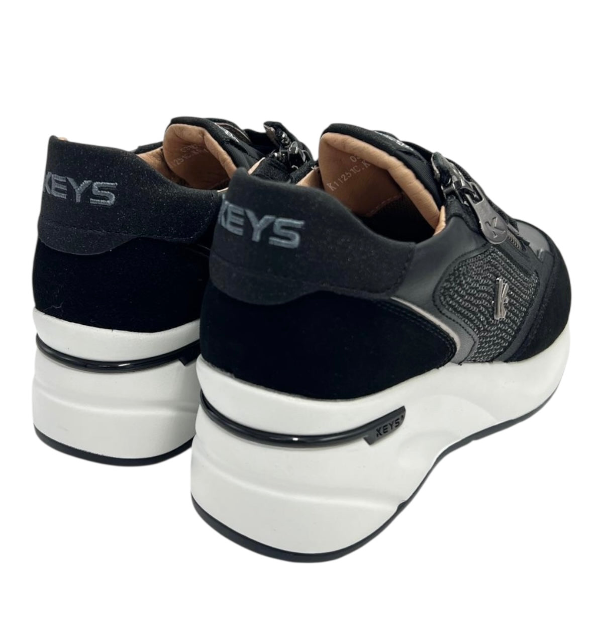 SNEAKERS KEYS K-11251
