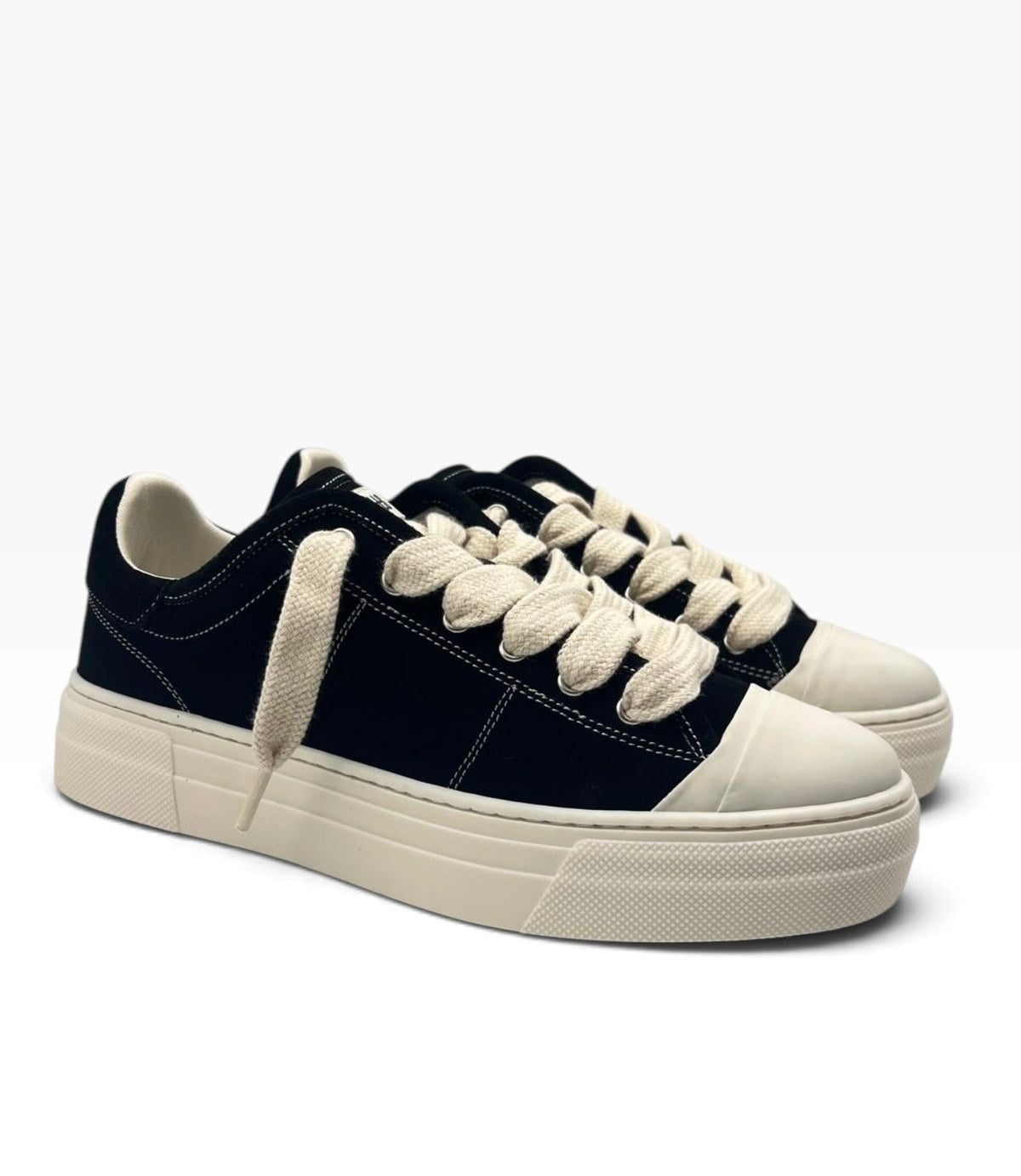 SNEAKERS BRIAN MILLS 598
