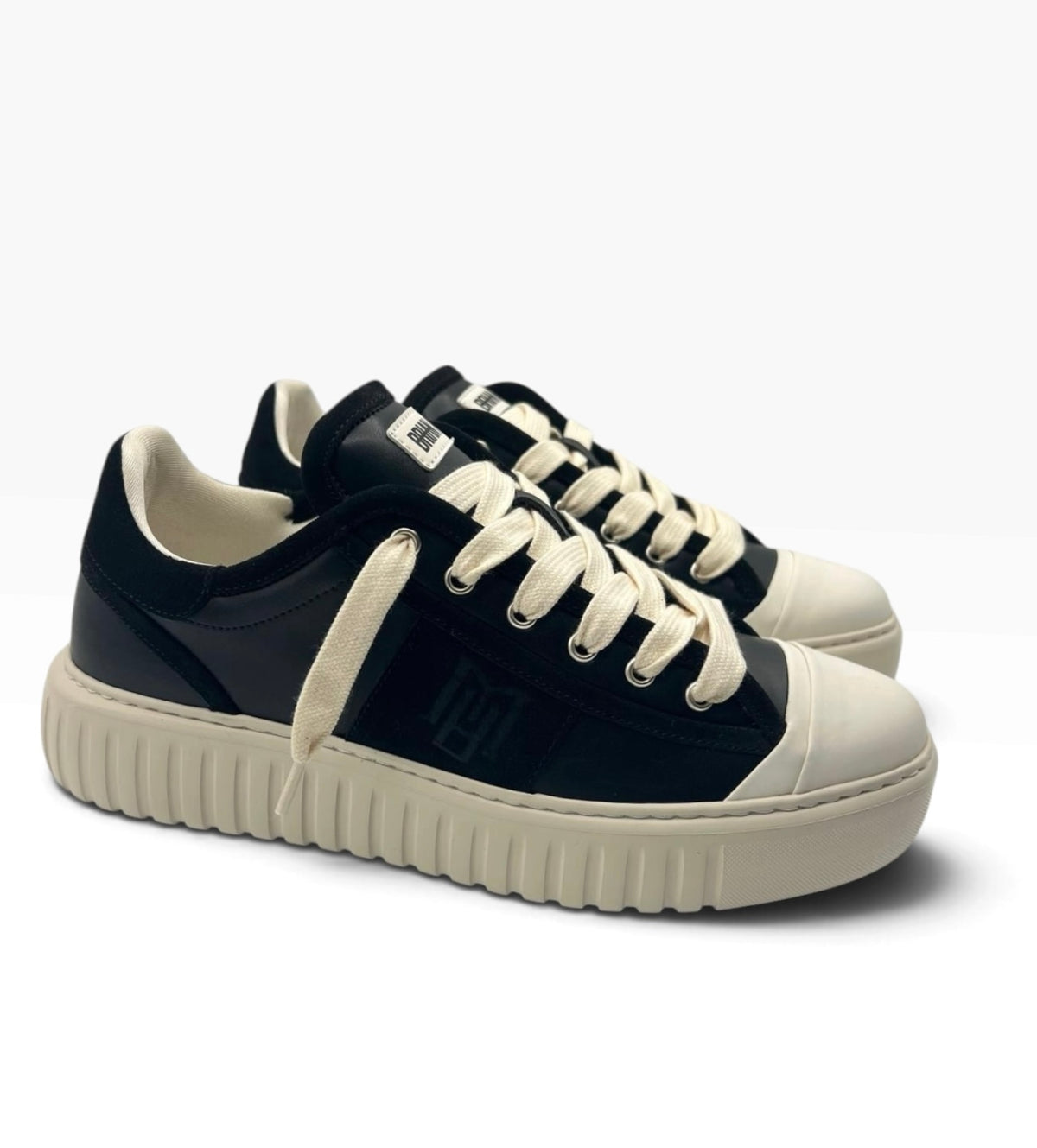 SNEAKERS BRIAN MILLS 585 A