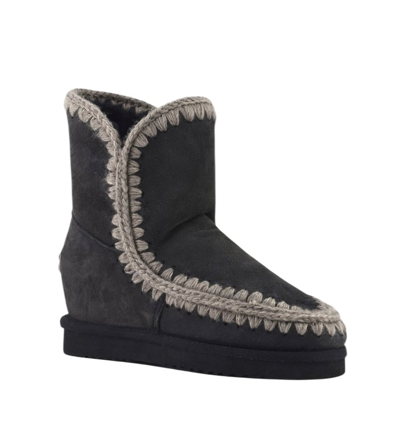 TRONCHETTO MOU MU.FW121000A ESKIMO INNER WEDGE SHORT