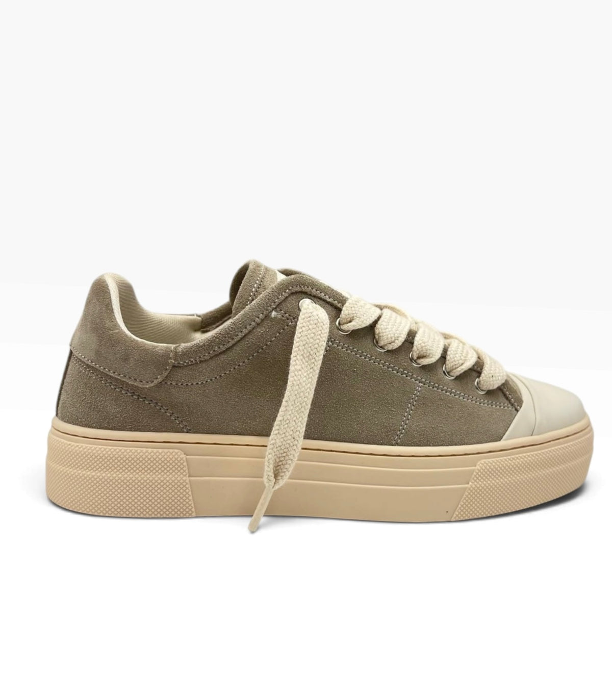 SNEAKERS BRIAN MILLS 598