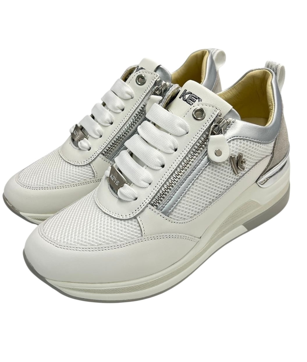 SNEAKERS KEYS K-11810