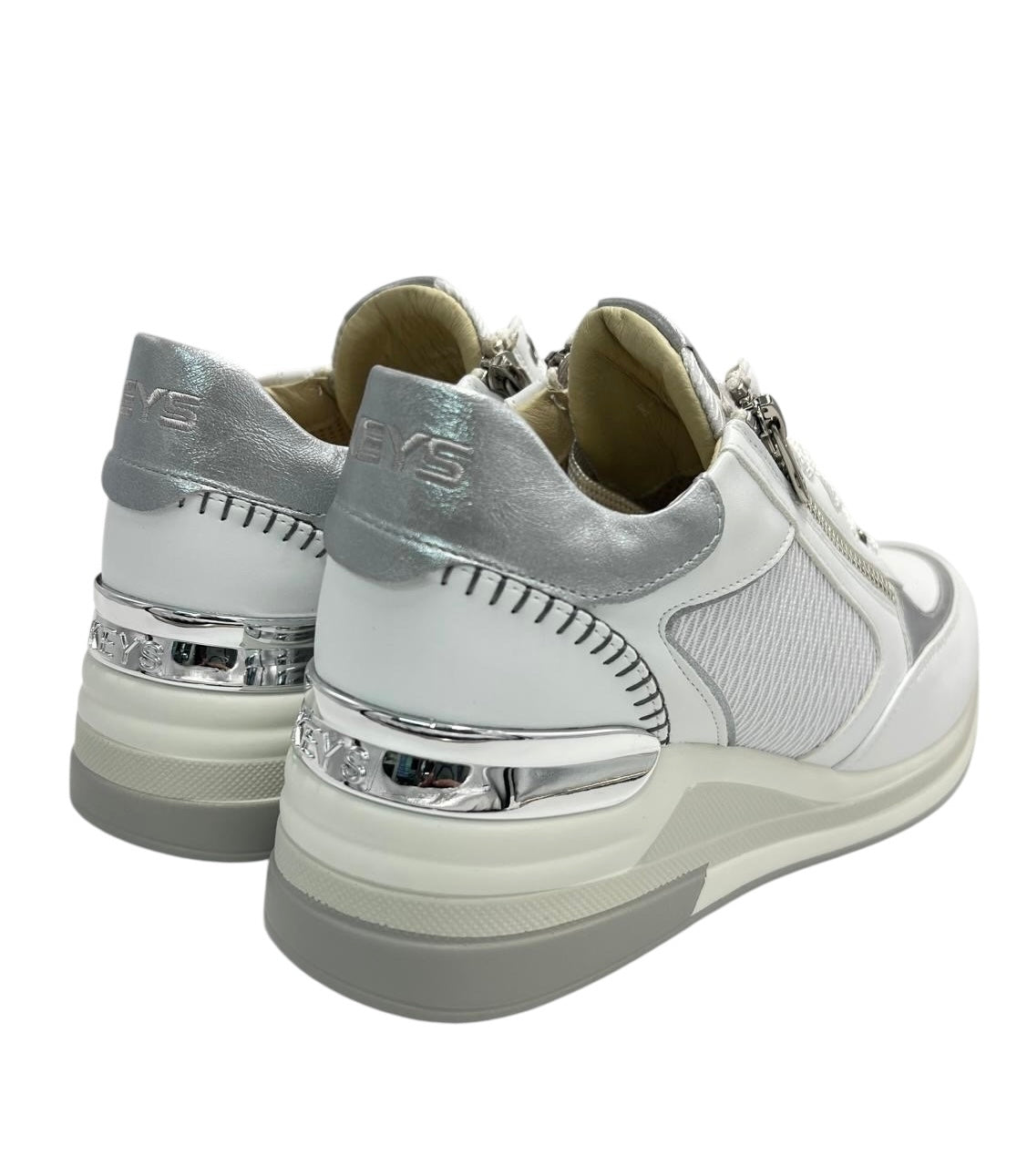 SNEAKERS KEYS K- 11812