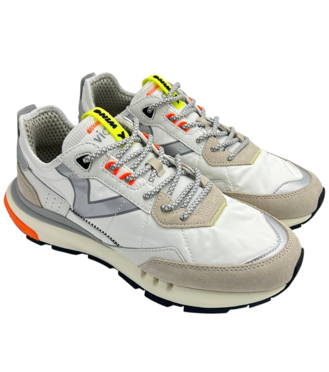 SNEAKERS VICTORIA 8811100