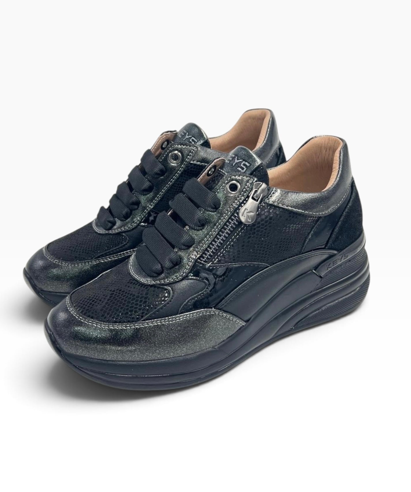 SNEAKERS KEYS K-11222