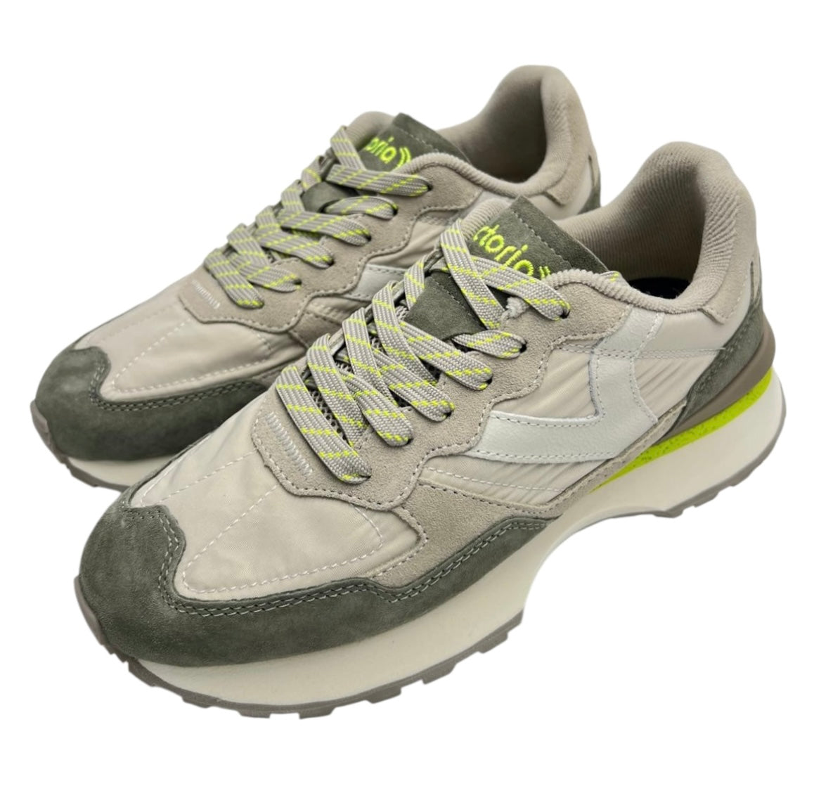 SNEAKERS VICTORIA 8807104