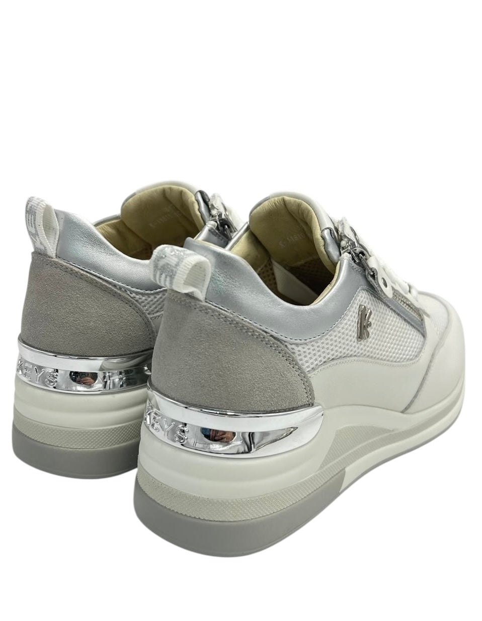 SNEAKERS KEYS K-11810