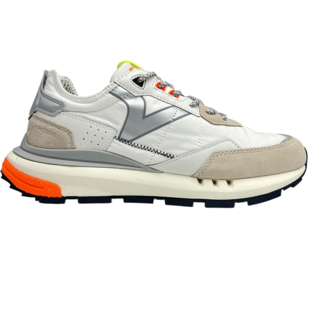 SNEAKERS VICTORIA 8811100